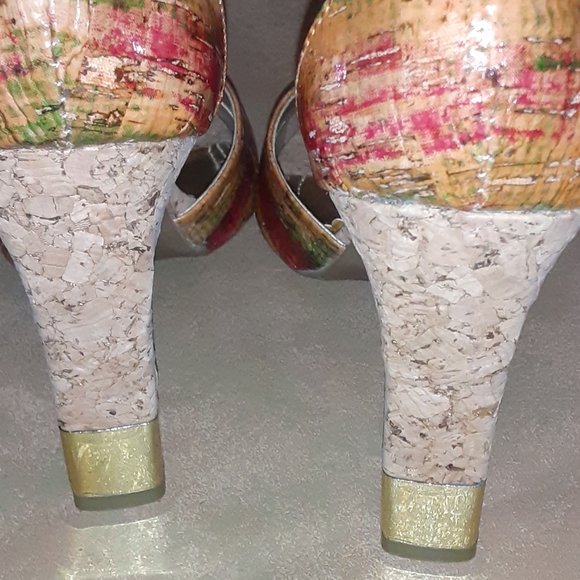 Chunky cork bottom open toe heels - Picture 3 of 5